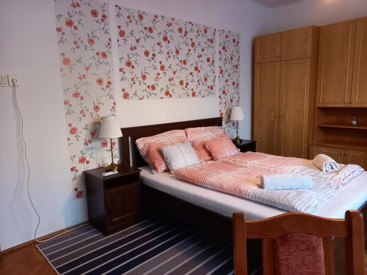 Clara Apartman Keszthely Luaran gambar