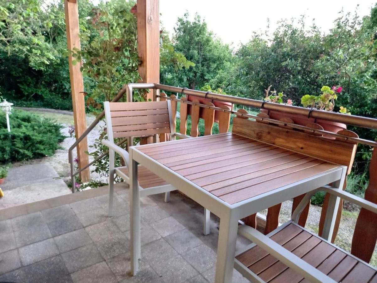 Clara Apartman Keszthely Luaran gambar