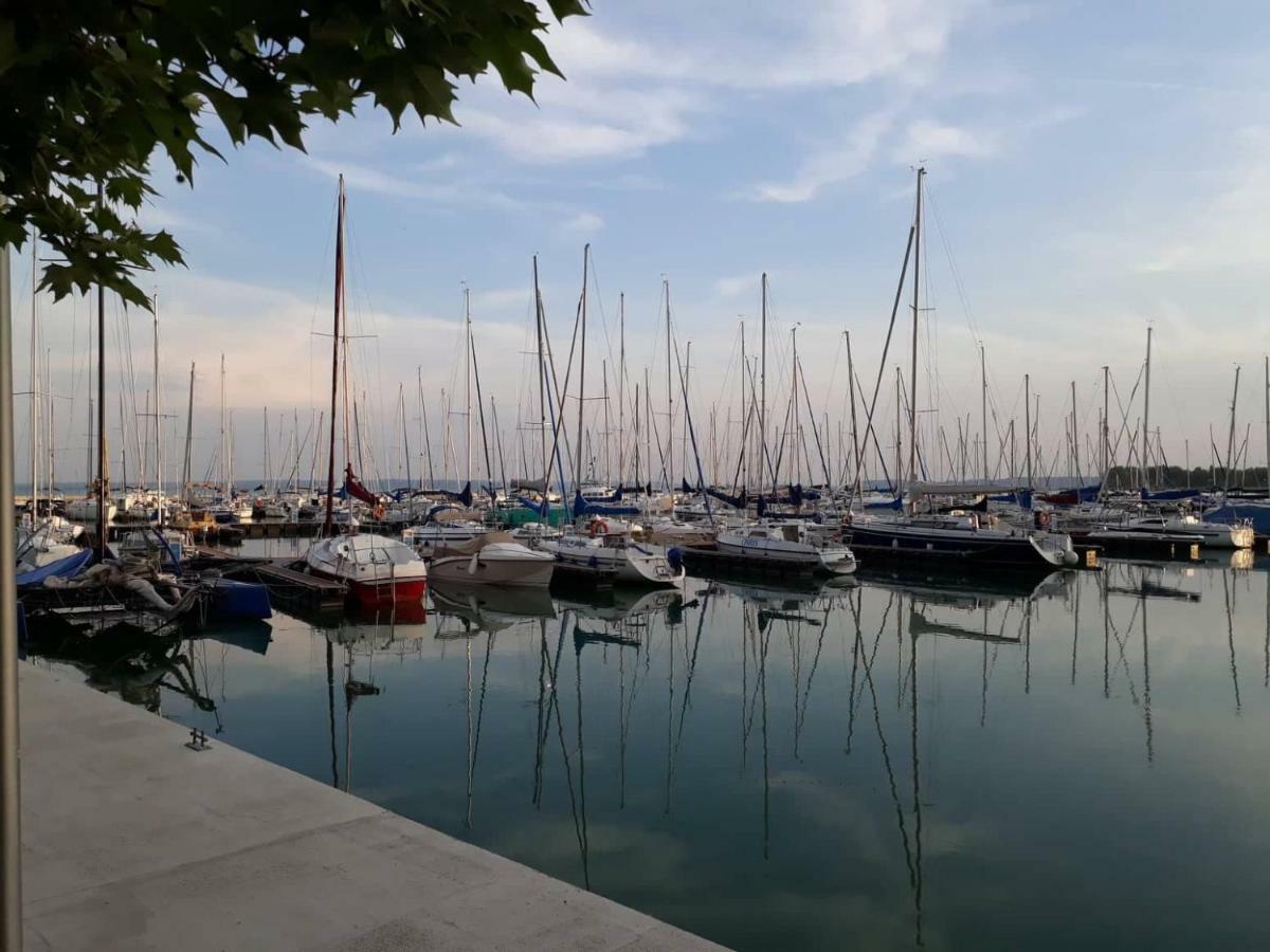 Clara Apartman Keszthely Luaran gambar