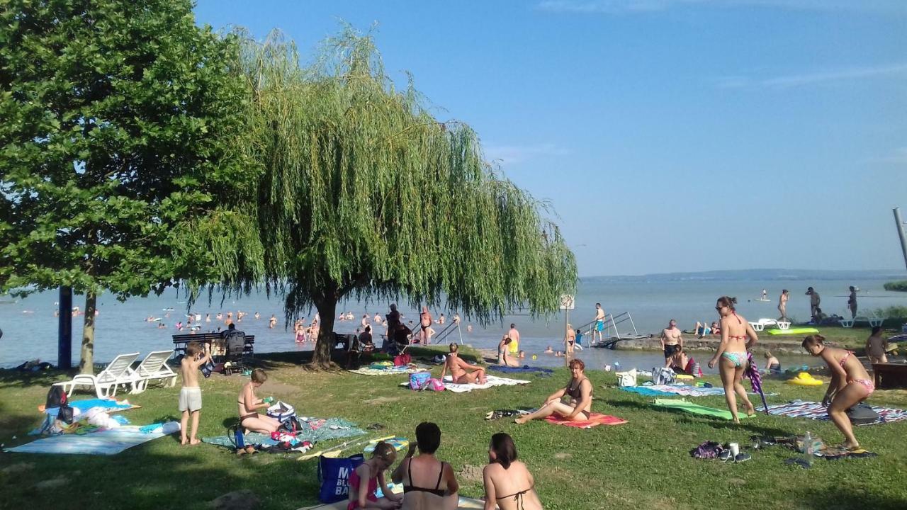Clara Apartman Keszthely Luaran gambar