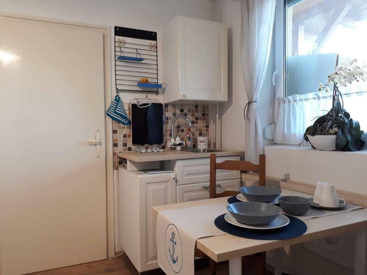 Clara Apartman Keszthely Luaran gambar