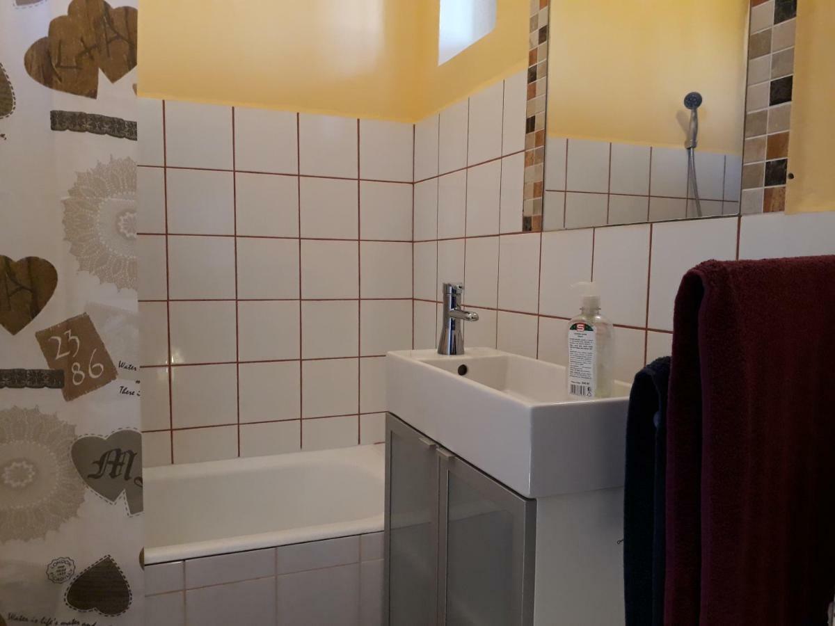 Clara Apartman Keszthely Luaran gambar